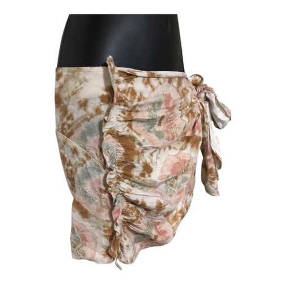 Free People Sweet As Beach tie dye effect ruffled side tie Mini Skirt size 6 new - Picture 3 of 16